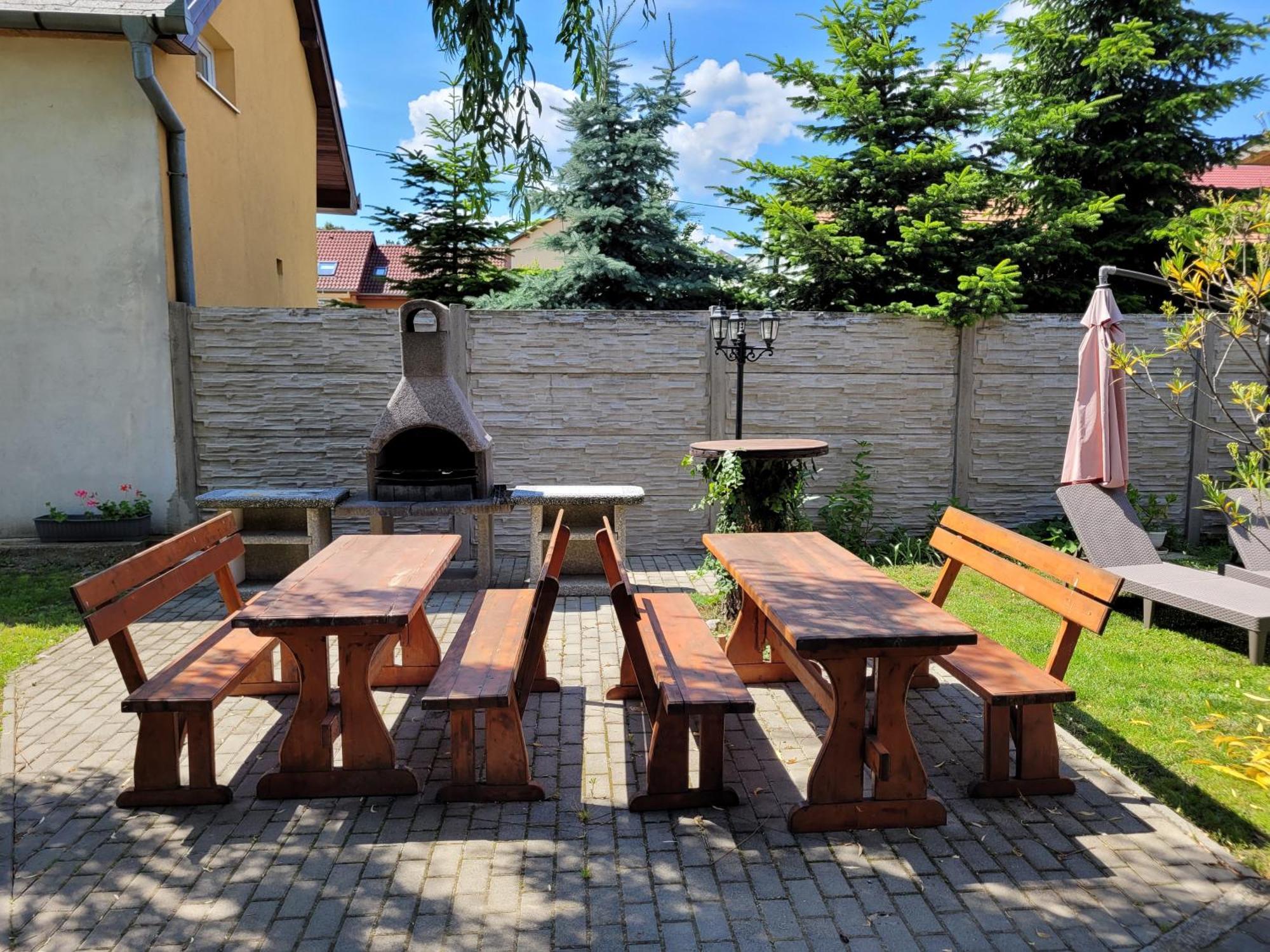 Penzión Korzo Štúrovo Zewnętrze zdjęcie