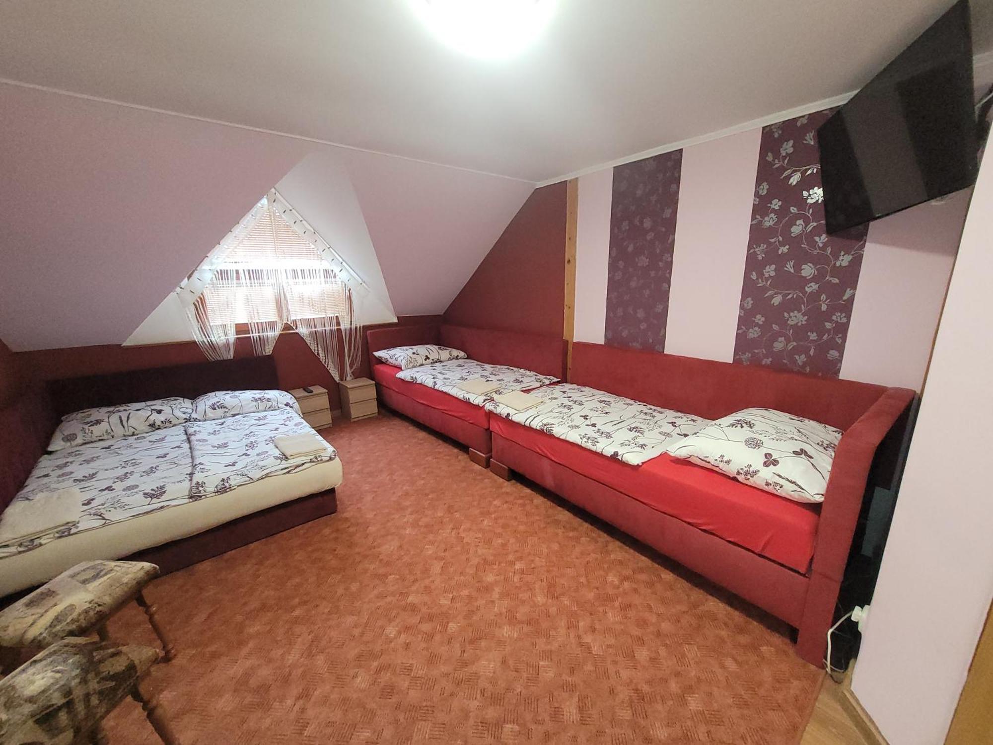 Penzión Korzo Štúrovo Zewnętrze zdjęcie